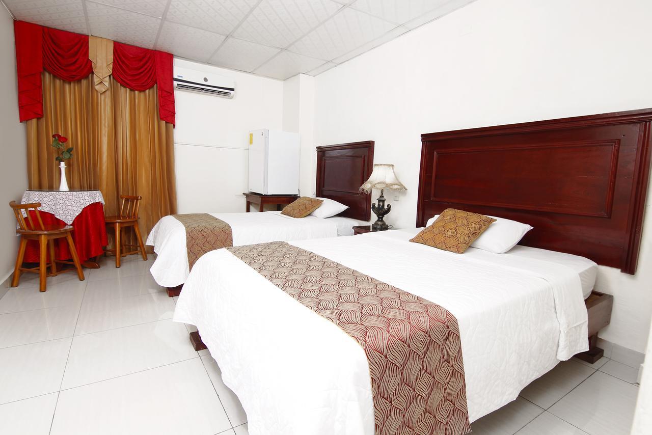 גוויאקיל Hotel Flor De Liz מראה חיצוני תמונה