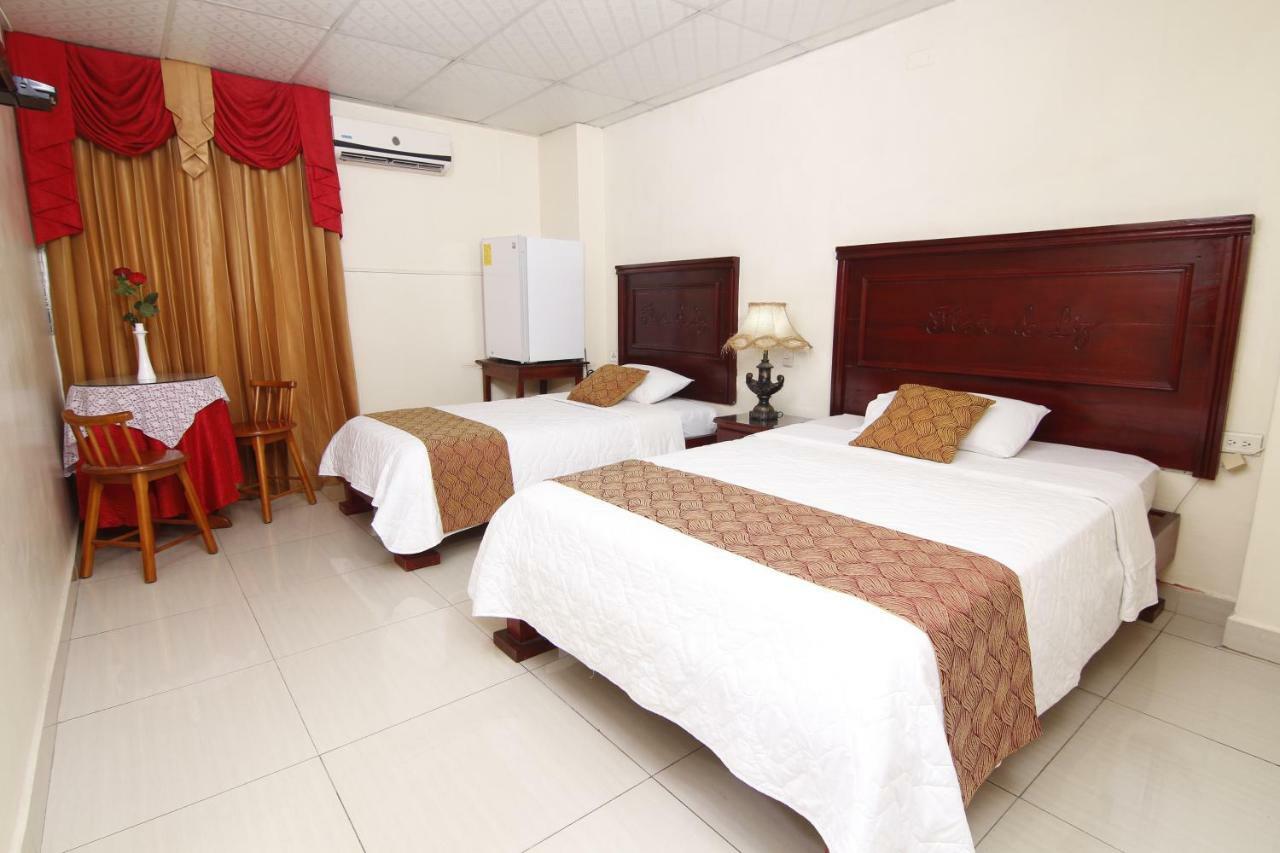 גוויאקיל Hotel Flor De Liz מראה חיצוני תמונה
